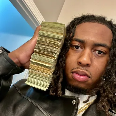 @1of1malikkk profile image