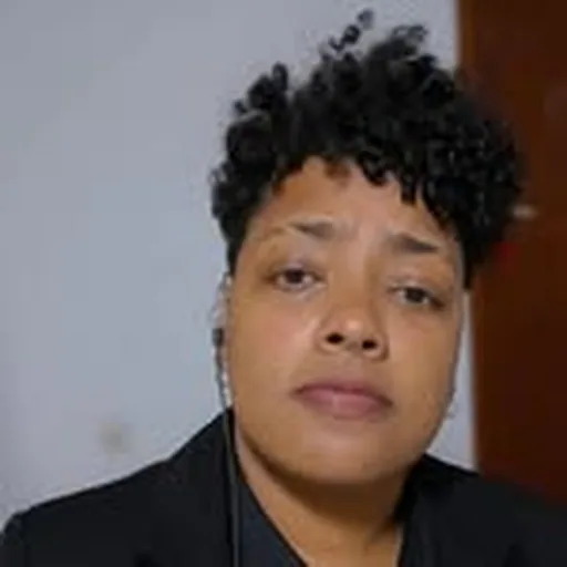 @_.lorenabastos profile image