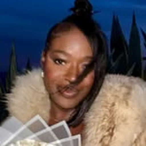@__esthero profile image