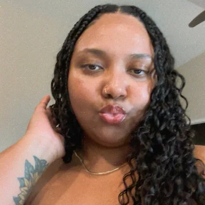 @__justjenah profile image