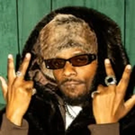 @_boobmiles profile image