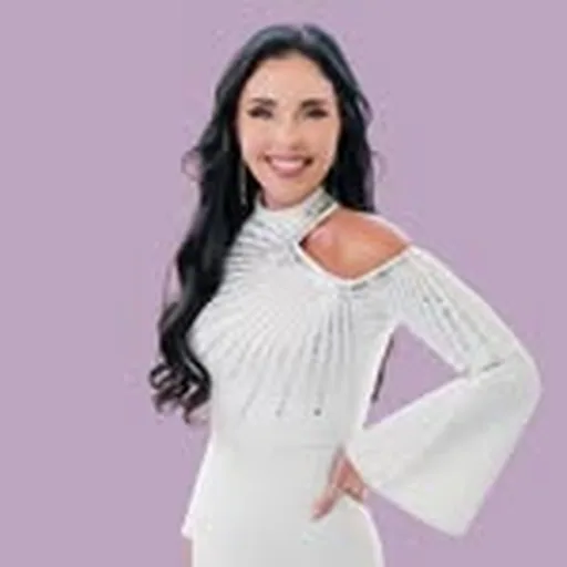 @_daniellelaura_ profile image