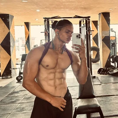 @_dilbar_fitness_ profile image