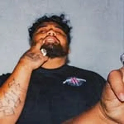 @_get2itkava_ profile image