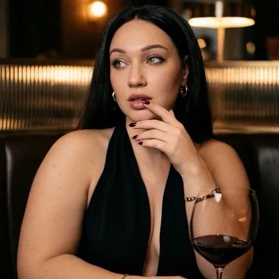 @_jessicasoezen profile image
