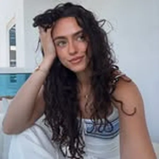 @_kianad_ profile image