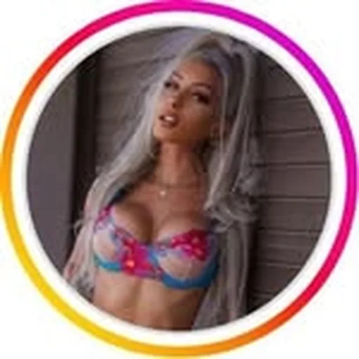 @_leahsavino profile image