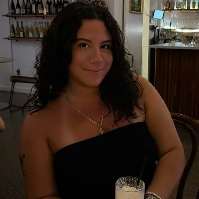 @_leahvithoulkas profile image
