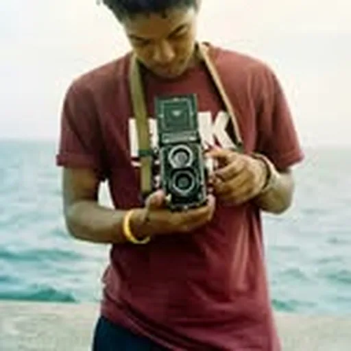 @_located profile image