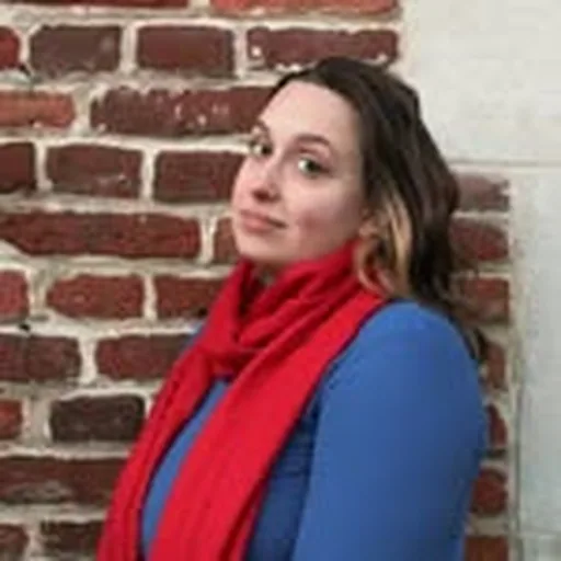 @_ninaneuray_ profile image