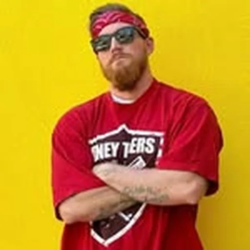@_noonessafe_ profile image