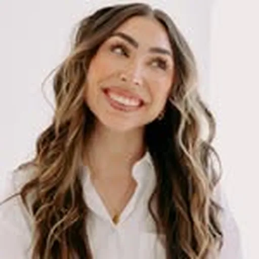 @_oliviarand profile image