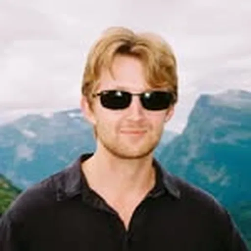 @_oskarmedk profile image