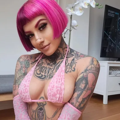 @_pink_sg profile image
