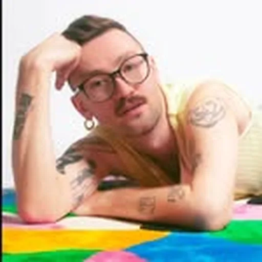 @_qweenton profile image