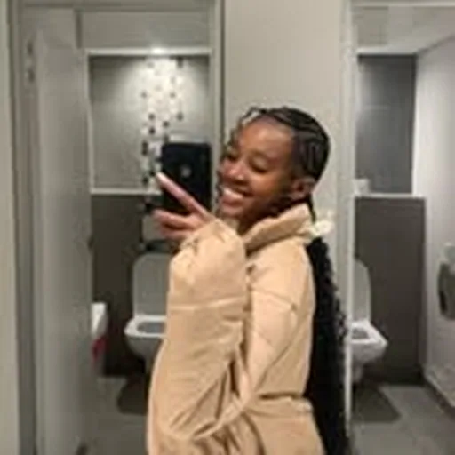 @_roxxy_.xvii profile image