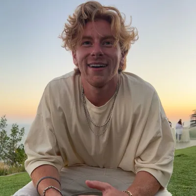 @_zachbrandon profile image