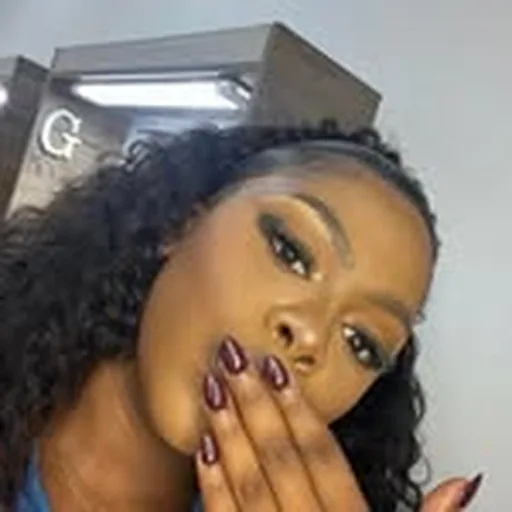 @_zizipho____ profile image