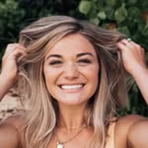 @abbyelizabethoward profile image
