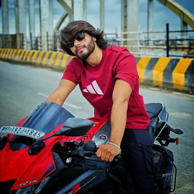 @abhii__shake_ profile image