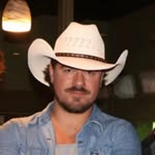 @adam_banx profile image