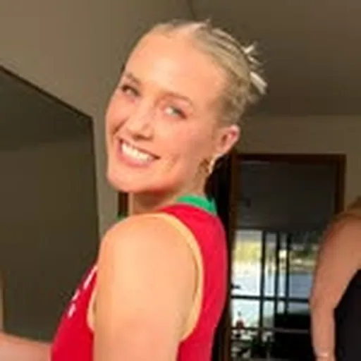 @adelesamus profile image