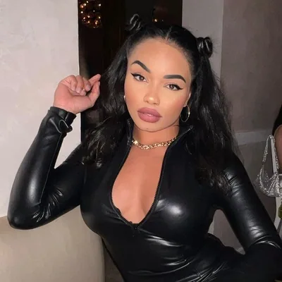@adrianabracero.co profile image