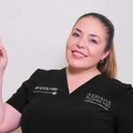 @adrianaromomd profile image