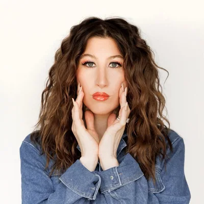 @adriennedara profile image