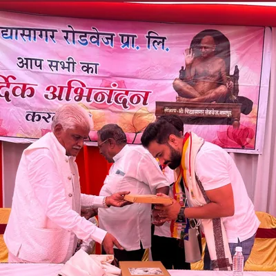 @adwani_dhabanagpur profile image