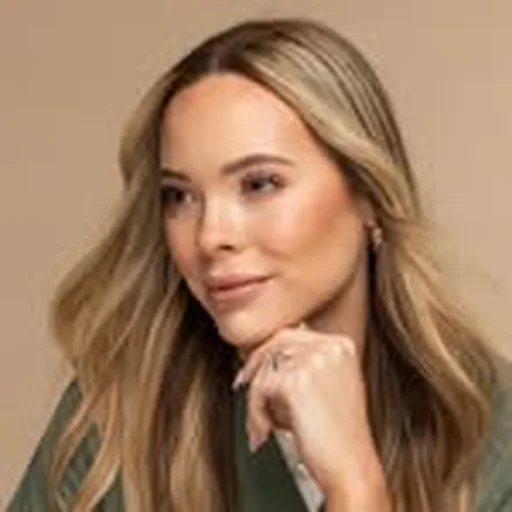 @aestheticnursenicole profile image