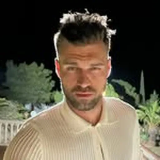 @aiviscerins profile image