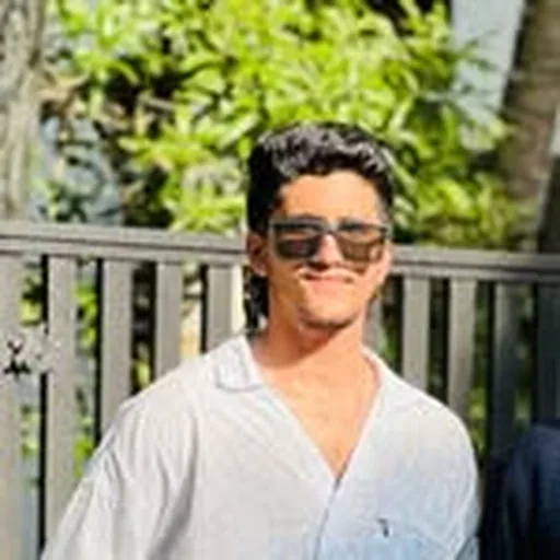 @ak.cent_ profile image