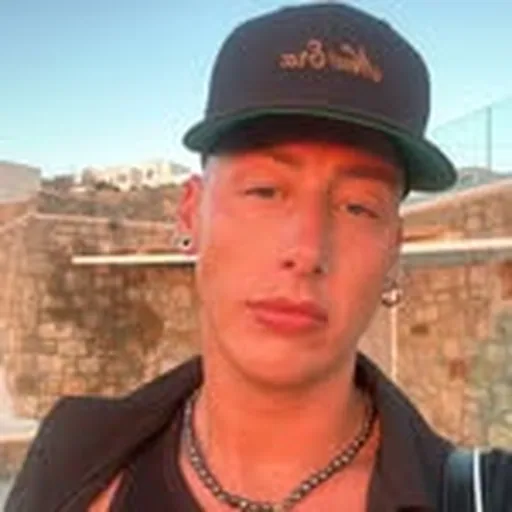 @alankitrellll profile image