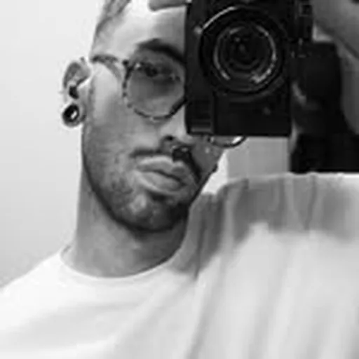 @alex_nechez profile image