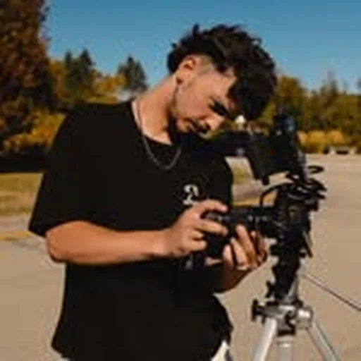 @alex_tzoug.mp4 profile image