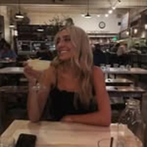 @alexis_fuller profile image