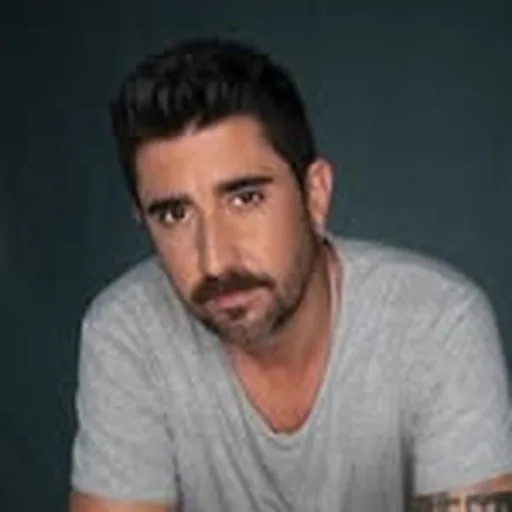 @alexubago profile image