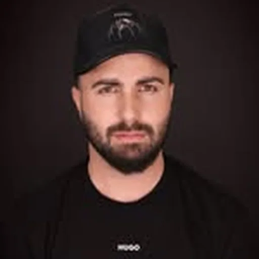 @ali_houranyy profile image