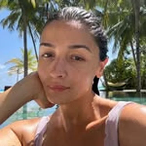 @aliaabhatt profile image