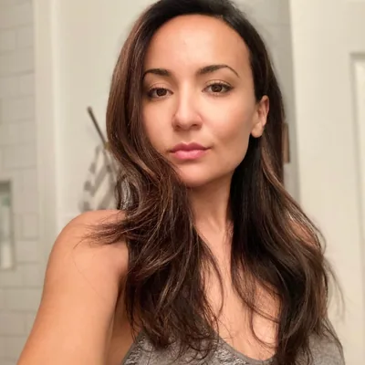 @alinakaywrites profile image