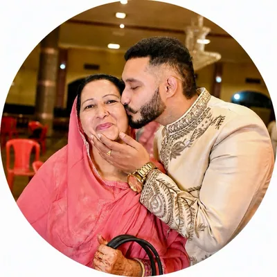 @alquab_hussain profile image