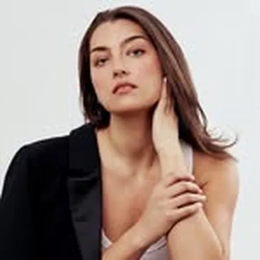 @alyssaferreone profile image