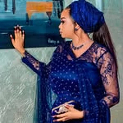 @ameerah_yola profile image