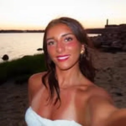 @amichellec15 profile image