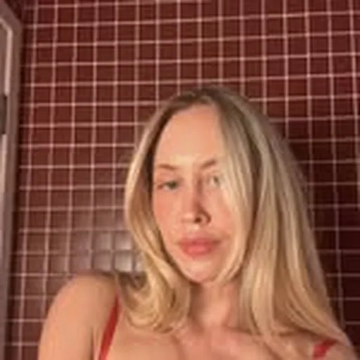 @amy_isha_hembrow profile image