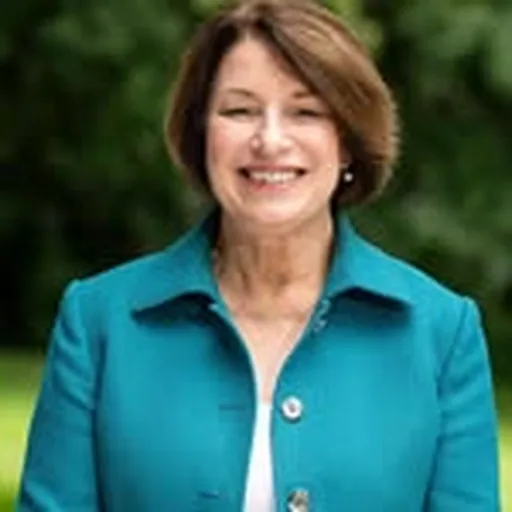 @amyklobuchar profile image