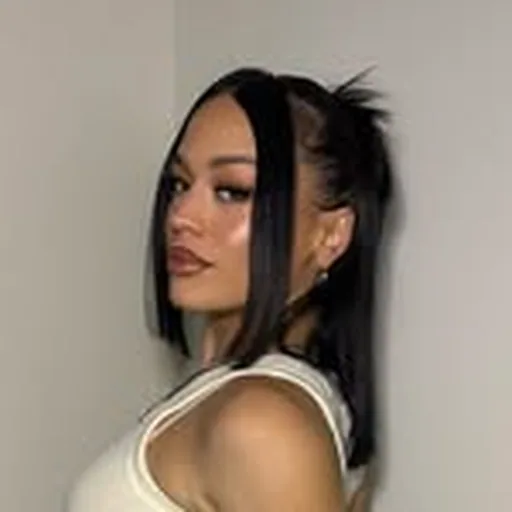 @anaalamala profile image
