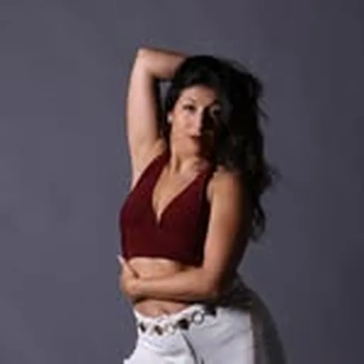 @anaclaudiiiia profile image
