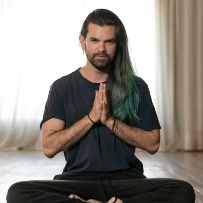 @andretavaresyoga profile image